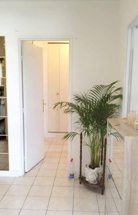 Mariana-Basel Apartment Maisons-Alfort Exterior foto